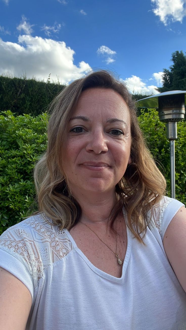 <em>Silvia, 54 años</em>